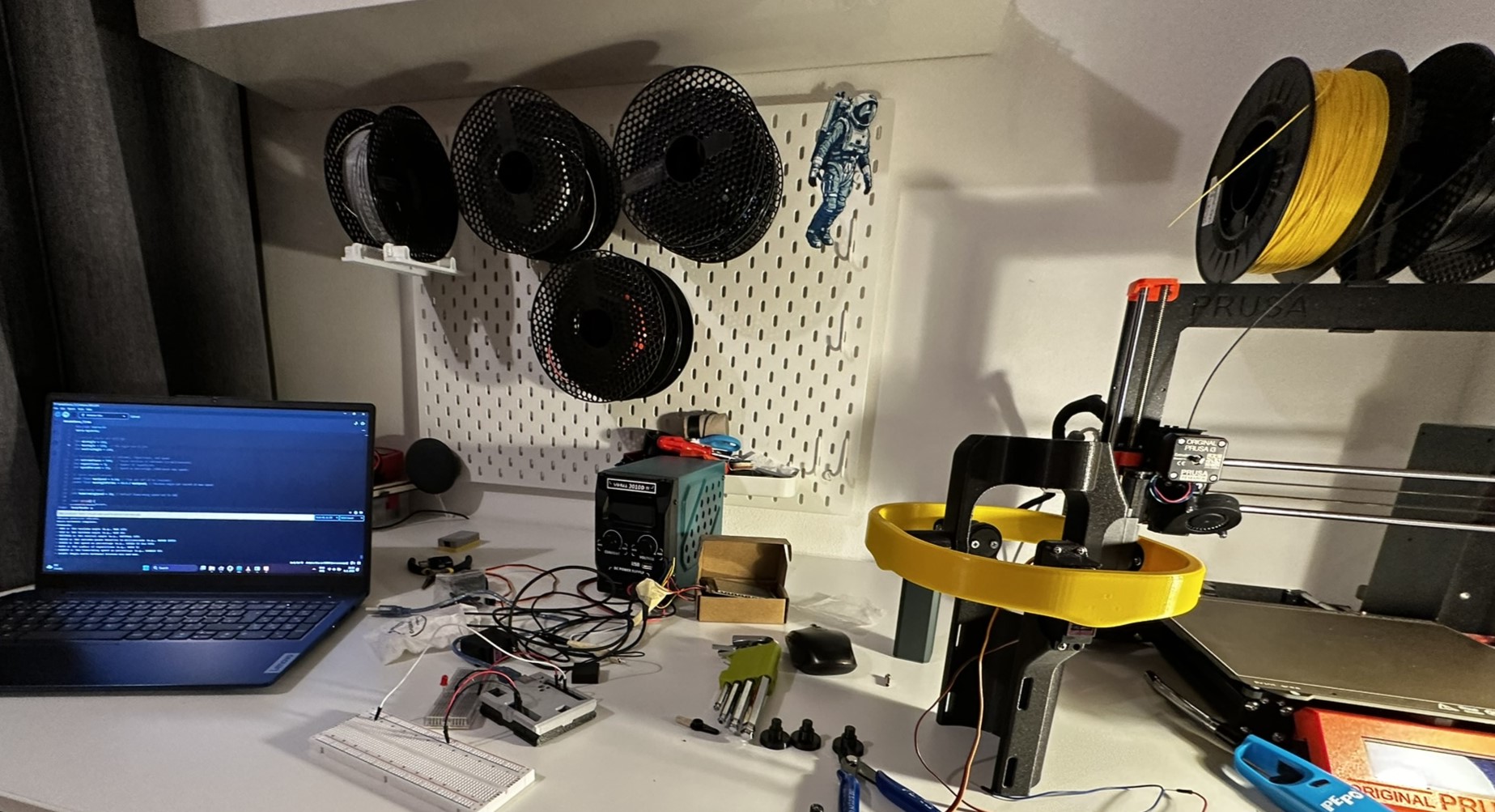 Desk with PC and 3D printer